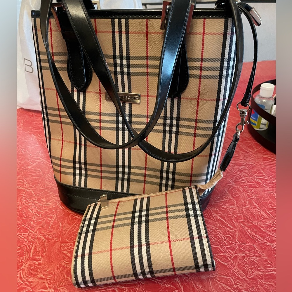Vintage Burberry bucket satchel